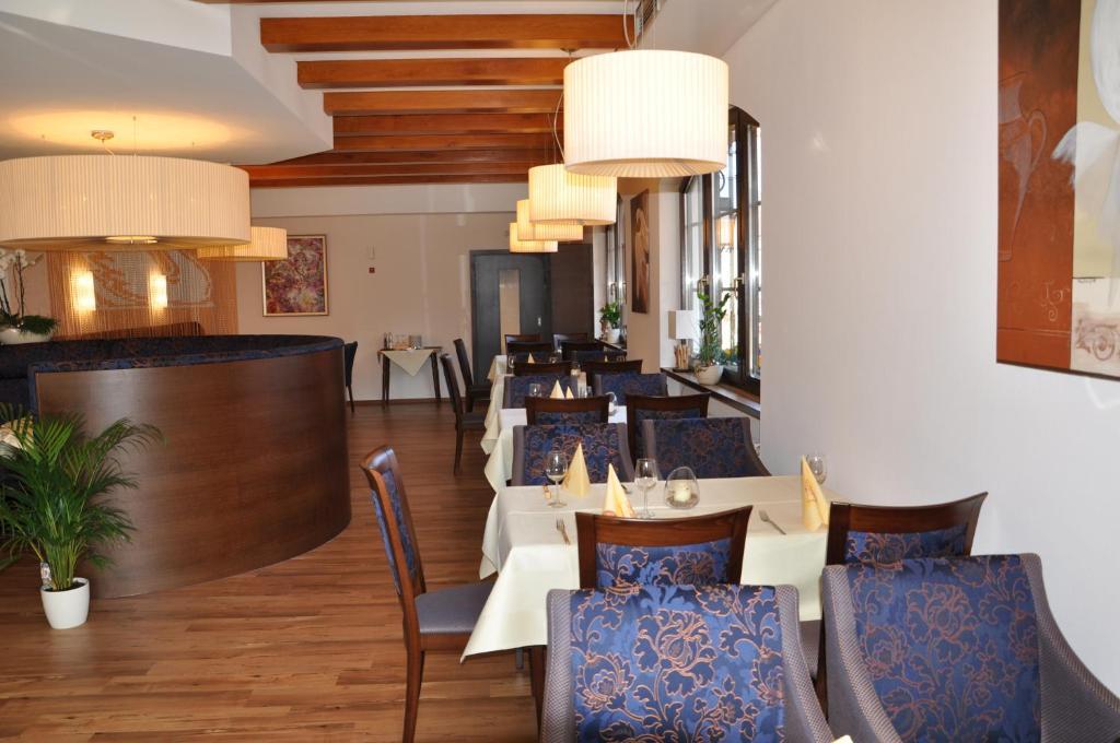 Hotel Restaurant Zum Schwan Mettlach Exterior foto
